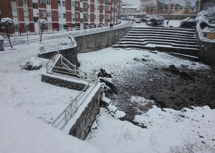 Pensión La Mar Castro Urdiales